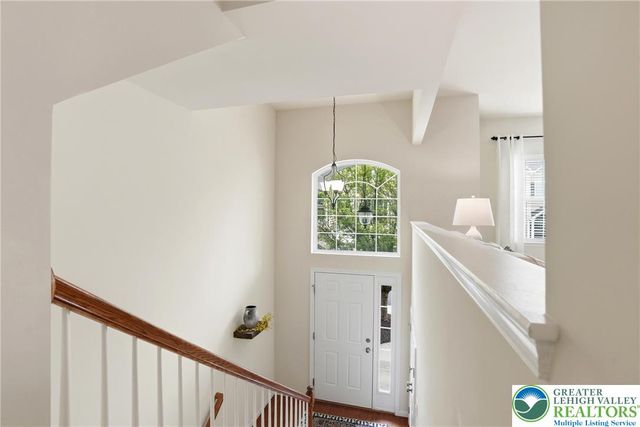 2223 Rising Hill Road, Whitehall Twp, PA 18052