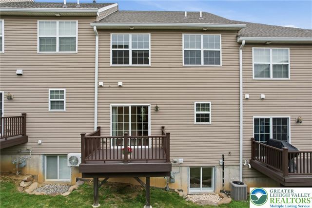 2223 Rising Hill Road, Whitehall Twp, PA 18052