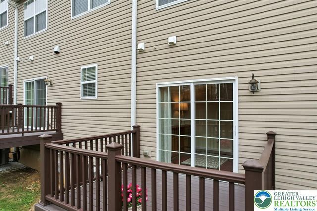 2223 Rising Hill Road, Whitehall Twp, PA 18052