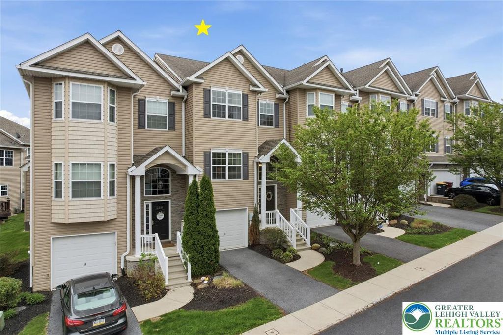 2223 Rising Hill Road, Whitehall Twp, PA 18052