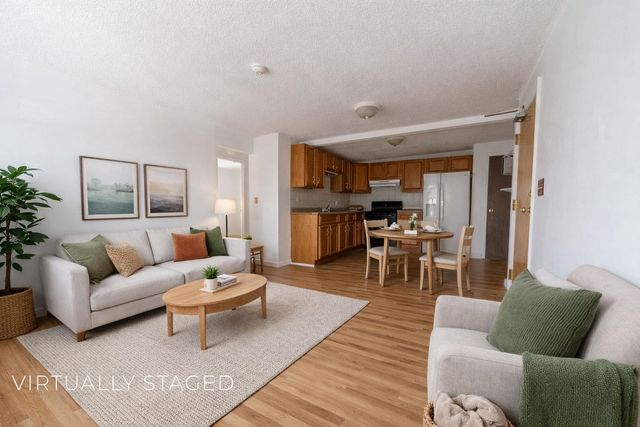 30 Beech St Apt 4C, Bristol, NH 03222