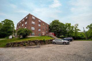 30 Beech St Apt 4C, Bristol, NH 03222