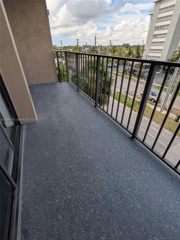 16751 NE 9th Ave 408, North Miami Beach, FL 33162