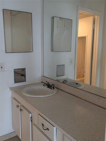 16751 NE 9th Ave 408, North Miami Beach, FL 33162