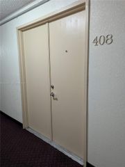 16751 NE 9th Ave 408, North Miami Beach, FL 33162