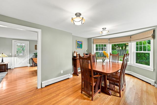106 N Hancock St, Lexington, MA 02420
