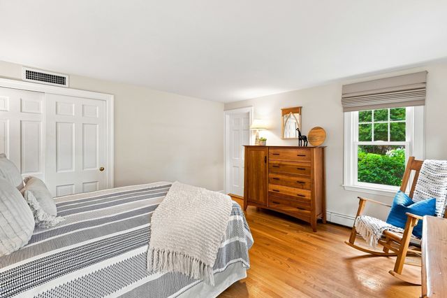106 N Hancock St, Lexington, MA 02420