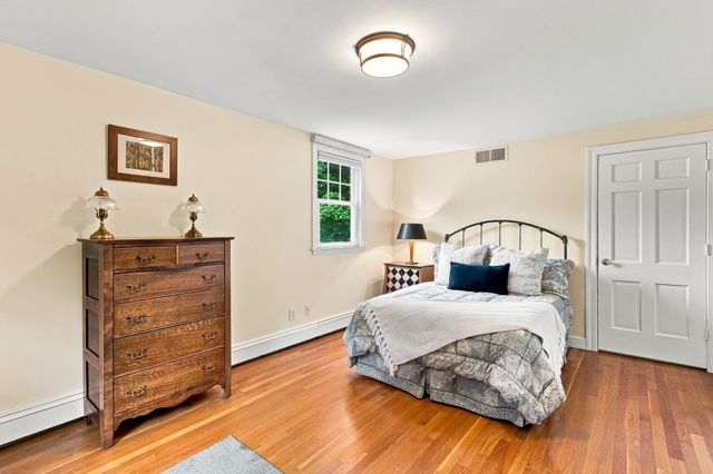 106 N Hancock St, Lexington, MA 02420
