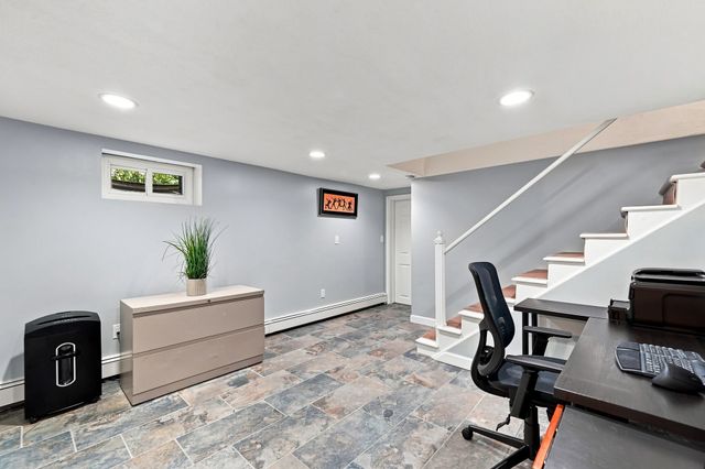 106 N Hancock St, Lexington, MA 02420