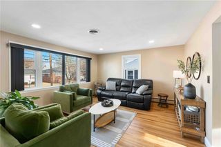 6 Flanders Street, Johnston, RI 02919