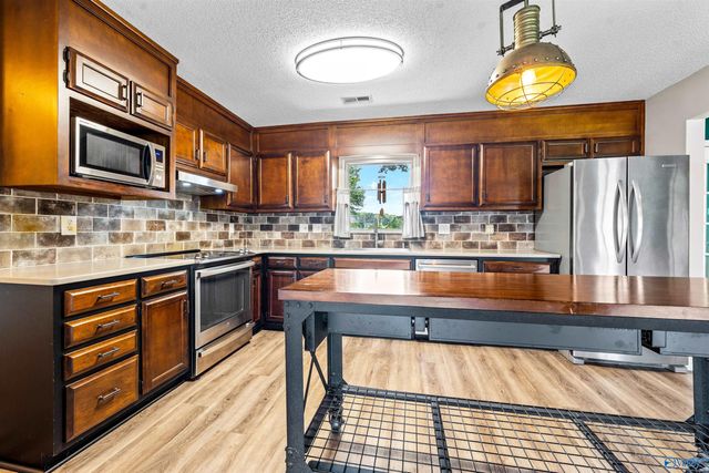 1009 Kinsey Drive SE, Huntsville, AL 35803