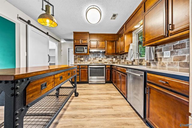 1009 Kinsey Drive SE, Huntsville, AL 35803