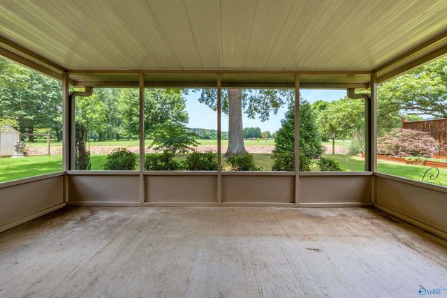 1009 Kinsey Drive SE, Huntsville, AL 35803