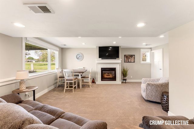 1011 Fairfield Drive, Hudsonville, MI 49426