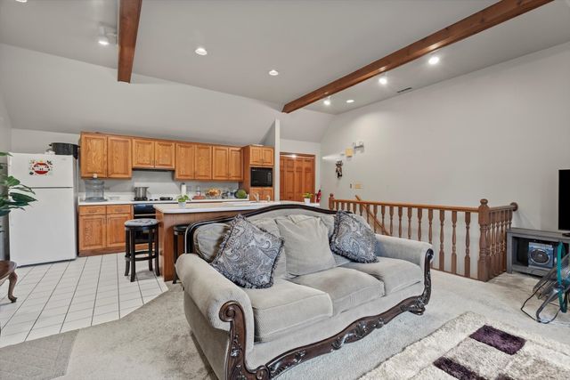 15285 State Street, South Holland, IL 60473