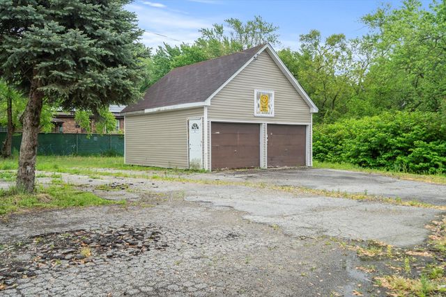 15285 State Street, South Holland, IL 60473