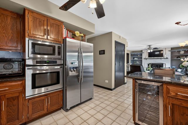 0S775 Madison Street, Winfield, IL 60190