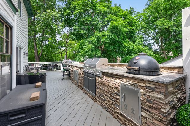 0S775 Madison Street, Winfield, IL 60190