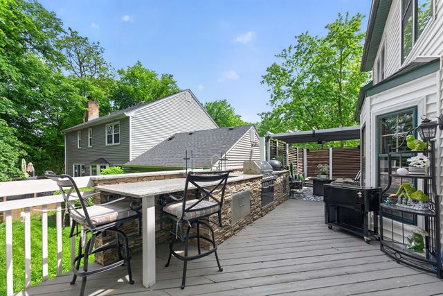 0S775 Madison Street, Winfield, IL 60190