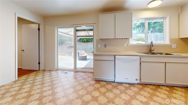 29513 39th Avenue S, Auburn, WA 98001