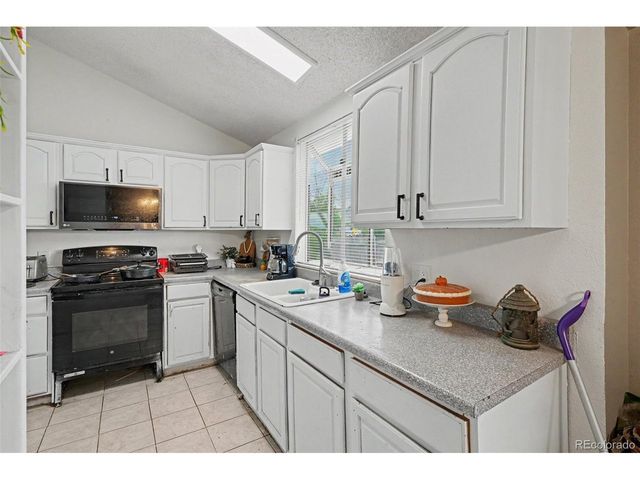 1781 S Ensenada St, Aurora, CO 80017