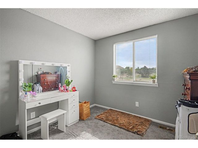 1781 S Ensenada St, Aurora, CO 80017