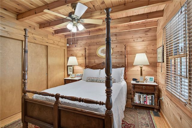 158 Choestoea Road, Westminster, SC 29693
