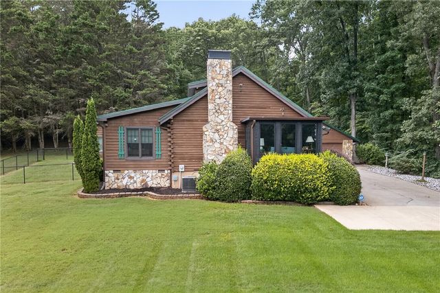 158 Choestoea Road, Westminster, SC 29693