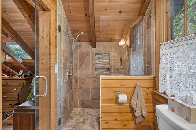 158 Choestoea Road, Westminster, SC 29693