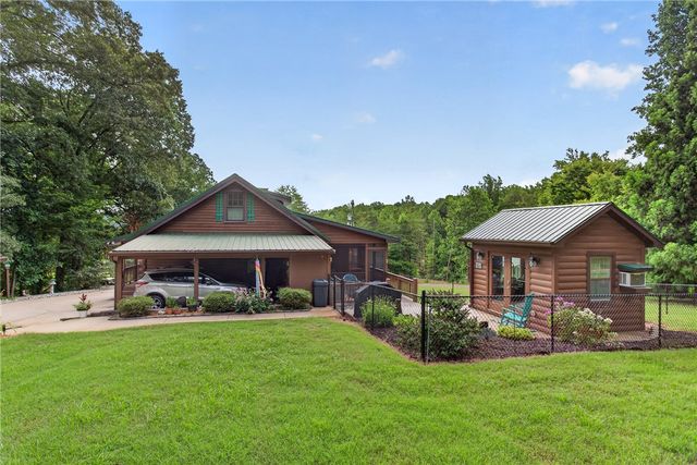 158 Choestoea Road, Westminster, SC 29693