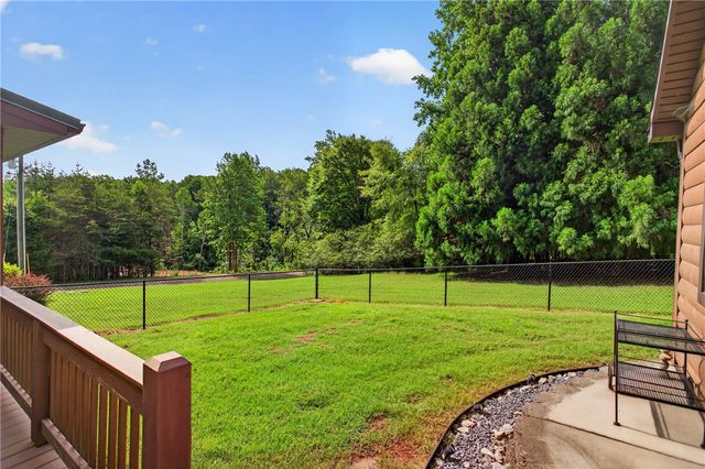 158 Choestoea Road, Westminster, SC 29693