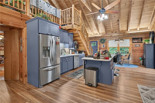 158 Choestoea Road, Westminster, SC 29693