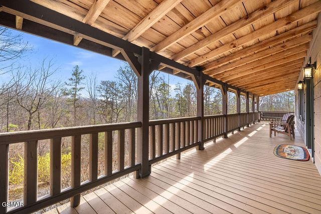 3630 Mountain Top Lane, Sevierville, TN 37876
