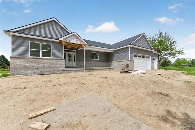 3297 Oak Grove Road, Howell Township, MI 48855