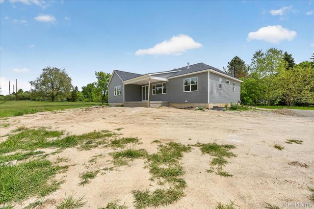 3297 Oak Grove Road, Howell Township, MI 48855