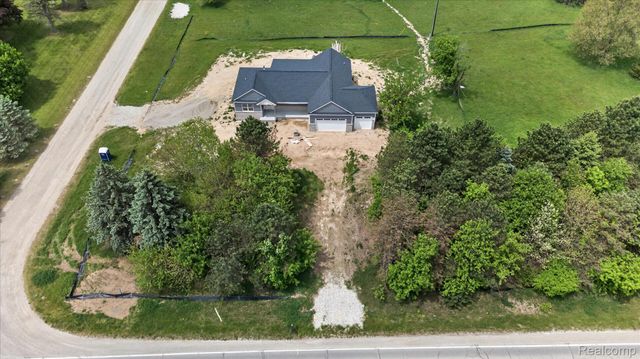 3297 Oak Grove Road, Howell Township, MI 48855