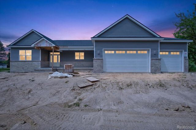 3297 Oak Grove Road, Howell Township, MI 48855
