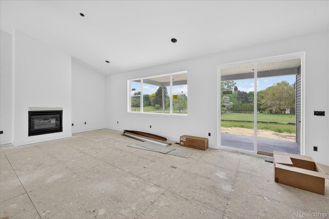 3297 Oak Grove Road, Howell Township, MI 48855