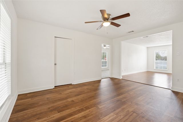 3021 Dupree Street, Irving, TX 75062