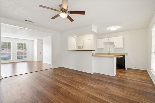 3021 Dupree Street, Irving, TX 75062