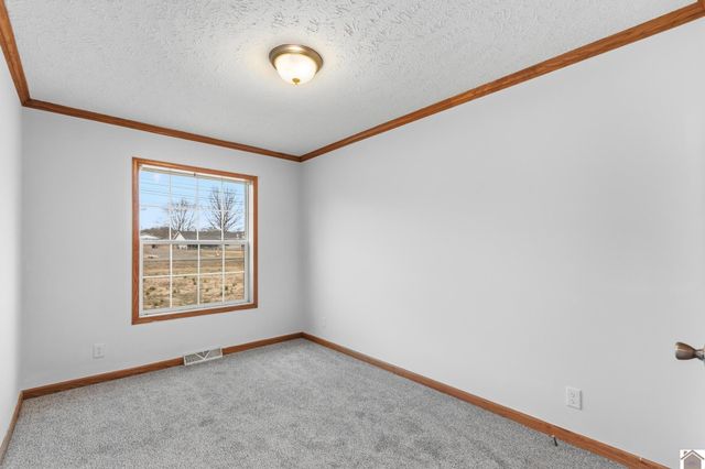 1080 St Rt 1241, Mayfield, KY 42066