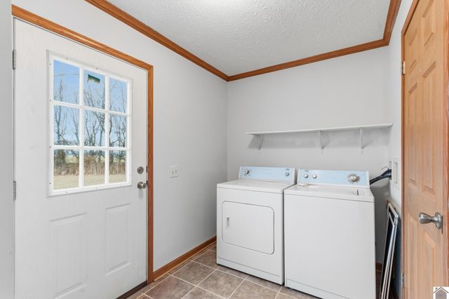 1080 St Rt 1241, Mayfield, KY 42066