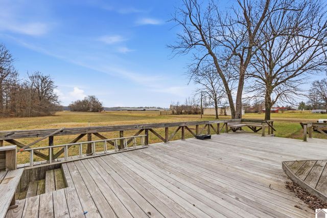 1080 St Rt 1241, Mayfield, KY 42066