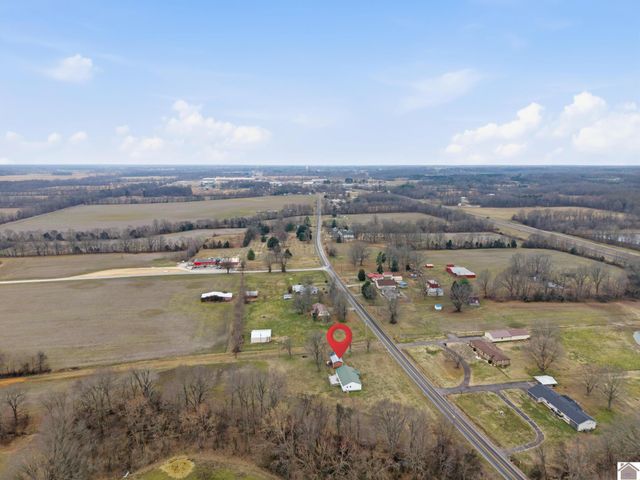1080 St Rt 1241, Mayfield, KY 42066