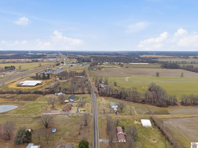 1080 St Rt 1241, Mayfield, KY 42066