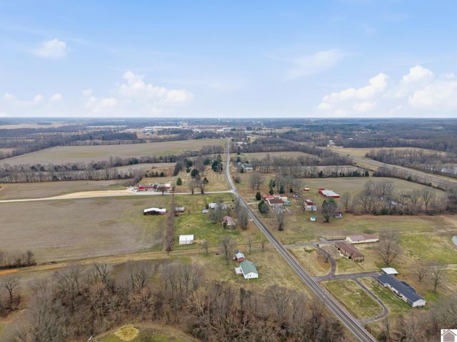 1080 St Rt 1241, Mayfield, KY 42066