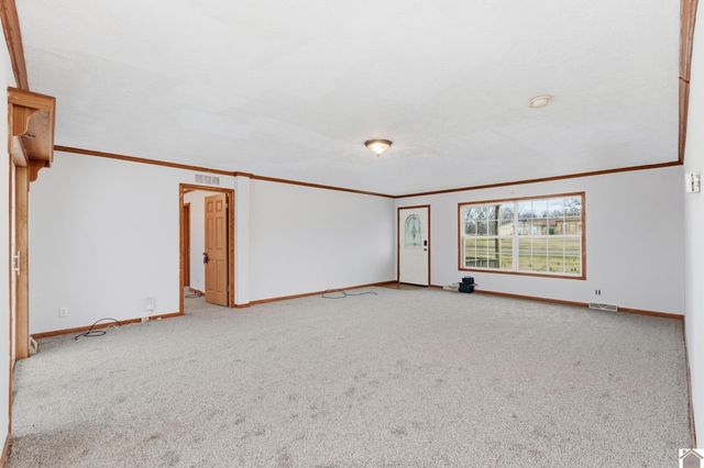 1080 St Rt 1241, Mayfield, KY 42066