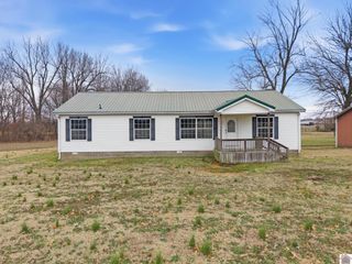 1080 St Rt 1241, Mayfield, KY 42066