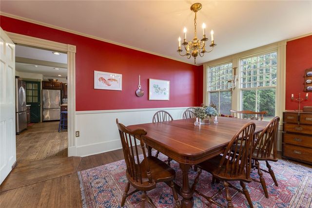 28 Newport Street, Jamestown, RI 02835