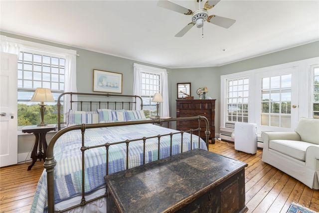 28 Newport Street, Jamestown, RI 02835